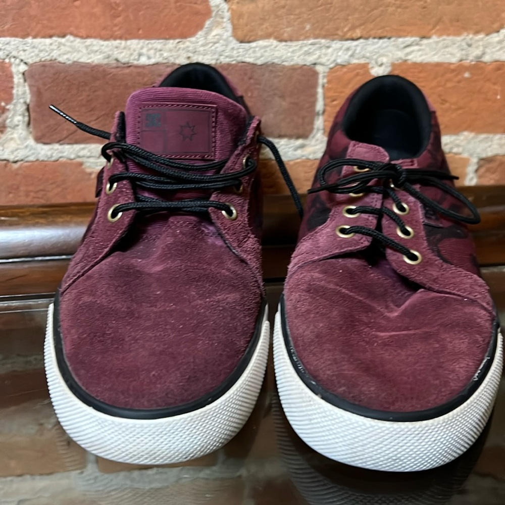 Dc red skateboard shoes size 8 us